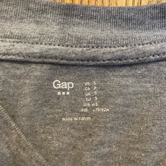 Gap T-Shirt for Men, size Small - Picture 2 of 3